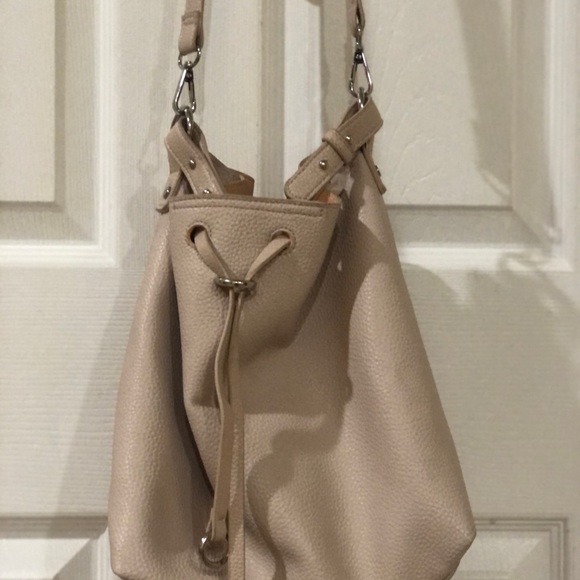 Lightly used like NEW. Only used twice. Bag/purse from Forever21 - Picture 1 of 2